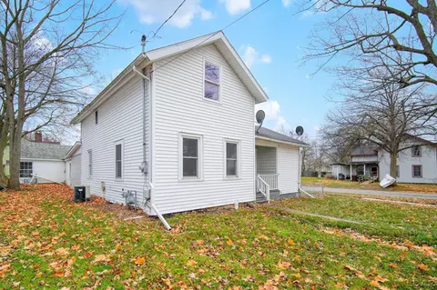 804 E Hunt, Adrian, MI 49221 photo 27