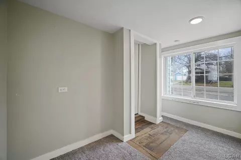 804 E Hunt, Adrian, MI 49221 photo 16