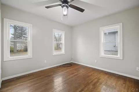 804 E Hunt, Adrian, MI 49221 photo 6