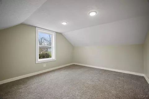804 E Hunt, Adrian, MI 49221 photo 23