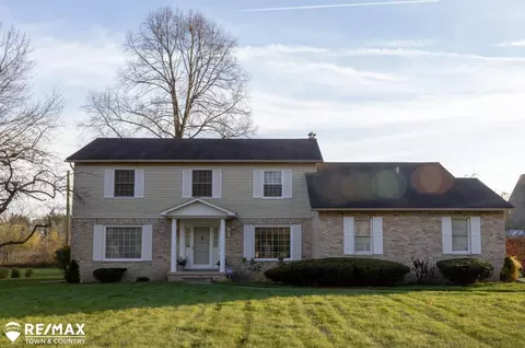 1083 Briarcliffe, Flint, MI 48532