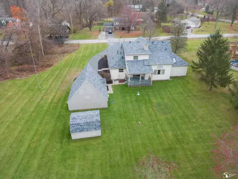 7443 Bridgeway, Temperance, MI 48182 photo 35