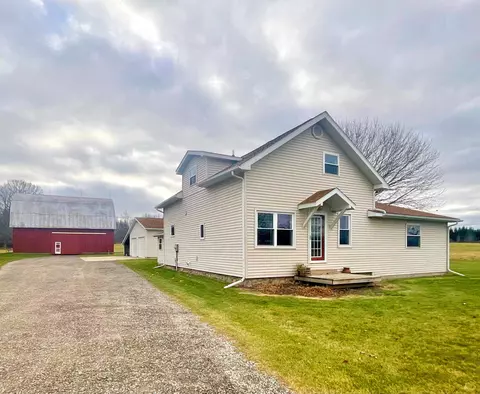5703 W Watson, Gladwin, MI 48624