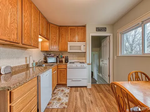 534 Bentley, Monroe, MI 48162 photo 3