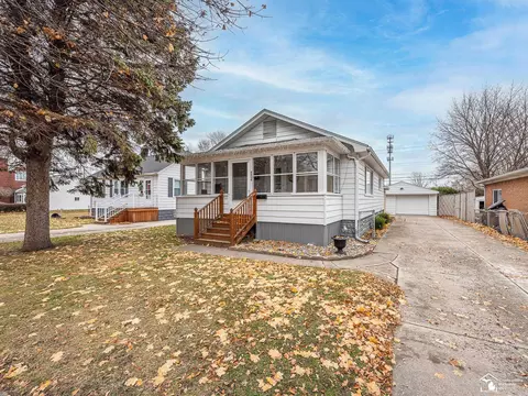 534 Bentley, Monroe, MI 48162
