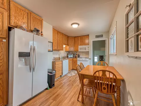 534 Bentley, Monroe, MI 48162 photo 2