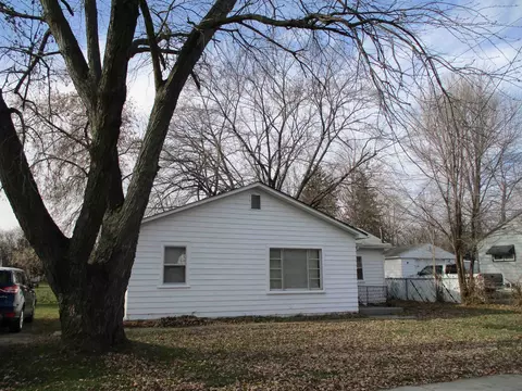 1012 S Chipman, Owosso, MI 48867