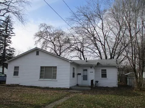 1012 S Chipman, Owosso, MI 48867 photo 2