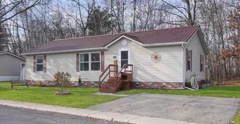 127 Hidden Spgs, Fort Gratiot, MI 48059