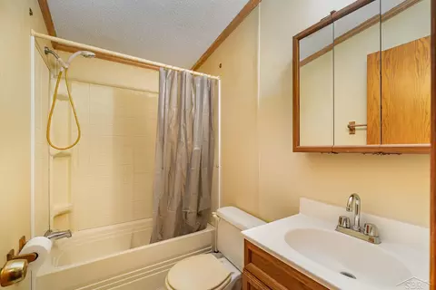 12416 Bell, Burt, MI 48417 photo 20