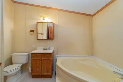 12416 Bell, Burt, MI 48417 photo 9