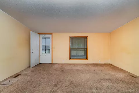 12416 Bell, Burt, MI 48417 photo 5