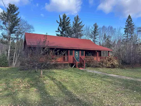 10 Morgan Mdws, Marquette, MI 49855