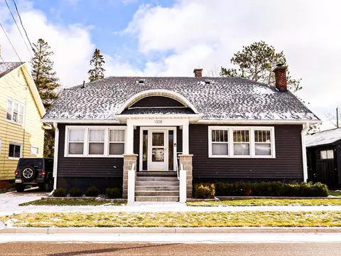 1308 N Front, Marquette, MI 49855