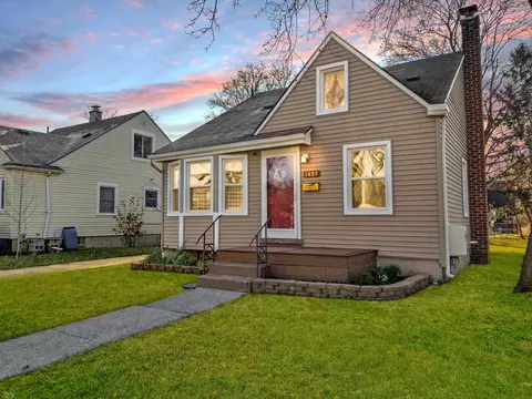 1427 W Hazelhurst, Ferndale, MI 48220
