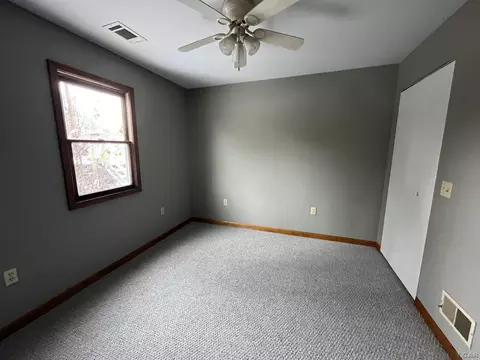 2220 E Vly, Adrian, MI 49221 photo 7