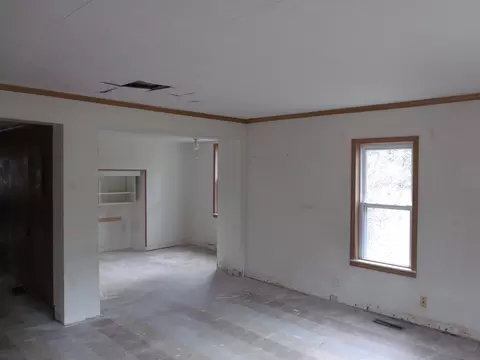 3677 Palms, Casco, MI 48064 photo 17