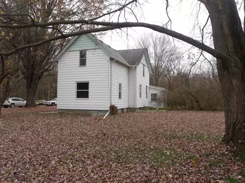 3677 Palms, Casco, MI 48064 photo 2