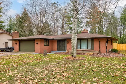 3220 Mannion, Saginaw, MI 48603