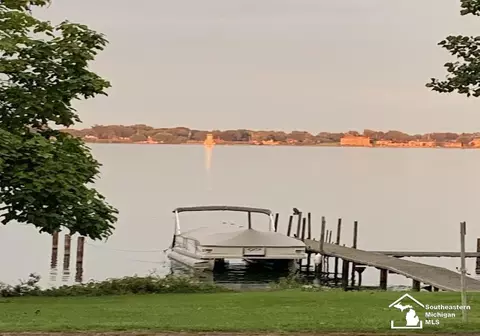 22596 East Riv, Grosse Ile, MI 48138 photo 10