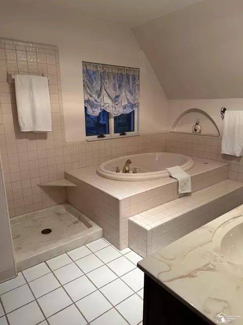 22596 East Riv, Grosse Ile, MI 48138 photo 43