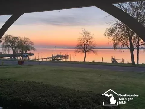 22596 East Riv, Grosse Ile, MI 48138 photo 11