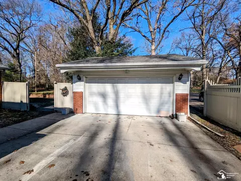 323 Oakwood, Monroe, MI 48162 photo 7
