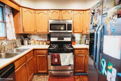 17033 Central, Romulus, MI 48174 photo 21