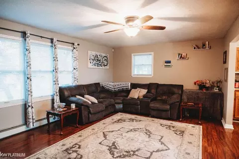 17033 Central, Romulus, MI 48174 photo 15