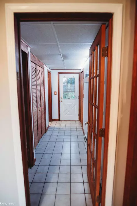 17033 Central, Romulus, MI 48174 photo 6