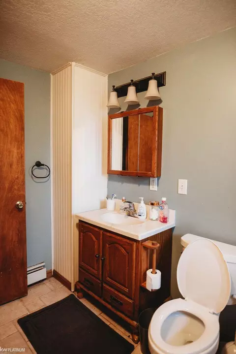 17033 Central, Romulus, MI 48174 photo 28