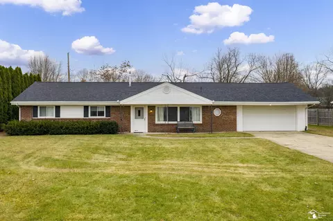 8311 Aberdeen, Lambertville, MI 48144
