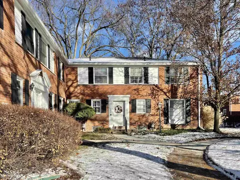 16895 Saint Paul, Grosse Pointe, MI 48230