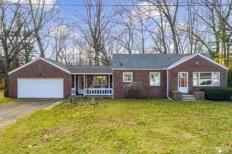 3425 Walnut, Lambertville, MI 48144