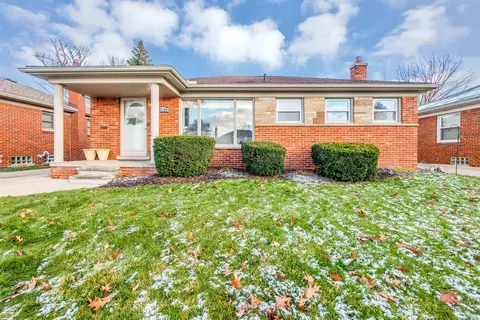 27124 Ursuline, Saint Clair Shores, MI 48081