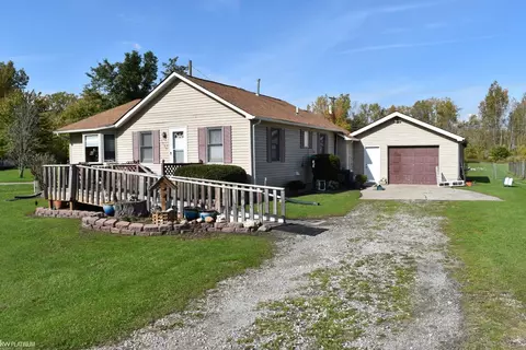 3586 Keewahdin, Fort Gratiot, MI 48059