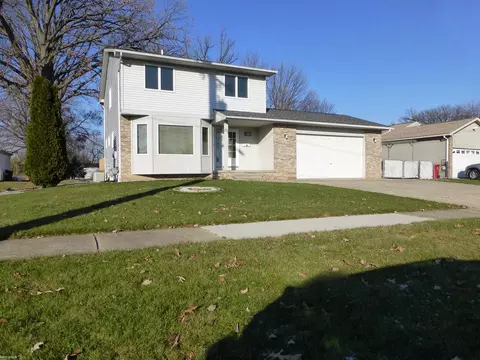 19169 Hazelwood, Roseville, MI 48066