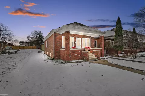 3359 4th, Trenton, MI 48183