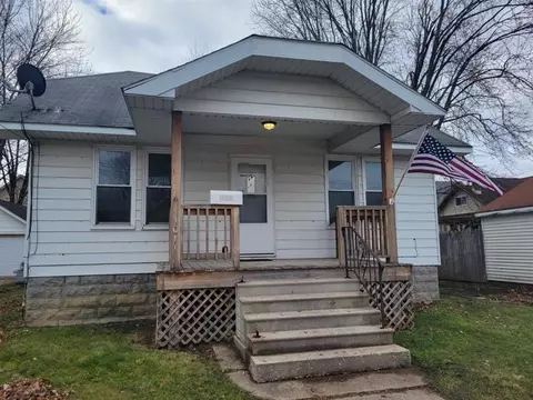 1011 N Hampton, Bay City, MI 48708