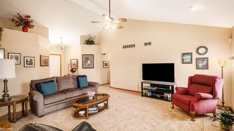 18202 Wingate, Macomb, MI 48042 photo 5