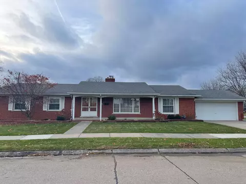 1647 Edmundton, Grosse Pointe Woods, MI 48236