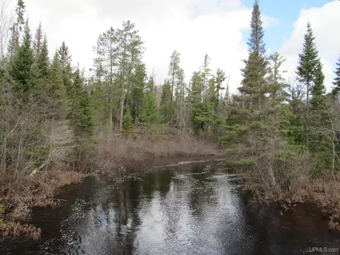13213 County Ch, Ishpeming, MI 49849
