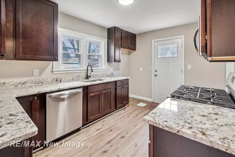 700 Broadway, Owosso, MI 48867 photo 10