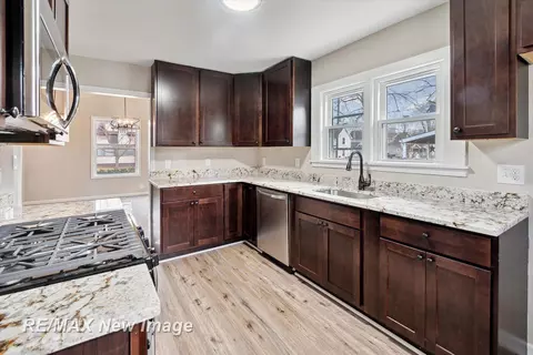 700 Broadway, Owosso, MI 48867 photo 12