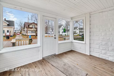 700 Broadway, Owosso, MI 48867 photo 5