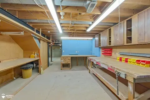 6405 Brewer, Flint, MI 48507 photo 42