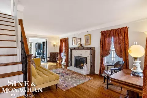 1379 Hampton, Grosse Pointe Woods, MI 48236 photo 3