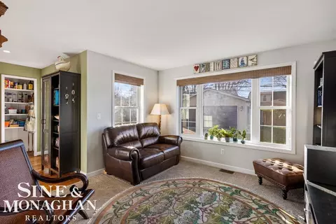 1379 Hampton, Grosse Pointe Woods, MI 48236 photo 14