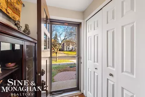 1379 Hampton, Grosse Pointe Woods, MI 48236 photo 2