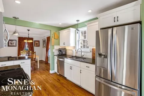 1379 Hampton, Grosse Pointe Woods, MI 48236 photo 11